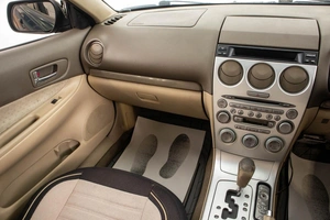 Седан Mazda Atenza 2002 года, 499000 рублей, Барнаул