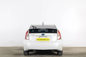 Лифтбек Toyota Prius 2014 года, 999000 рублей, Тюмень