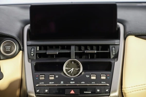 Внедорожник Lexus NX 2019 года, 3299000 рублей, Новосибирск