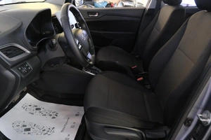 Седан Hyundai Solaris 2019 года, 1289000 рублей, Омск