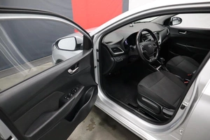 Седан Hyundai Solaris 2017 года, 1100000 рублей, Курск