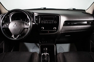 Внедорожник Mitsubishi Outlander 2020 года, 2269000 рублей, Сургут