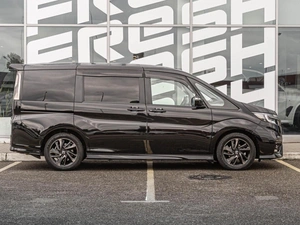 Минивэн Honda Stepwgn Spada 2019 года, 2320000 рублей, Краснодар