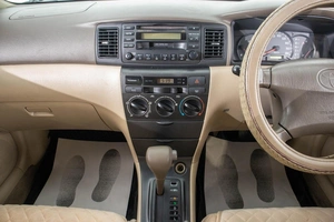 Хетчбэк Toyota Corolla 2003 года, 629000 рублей, Барнаул