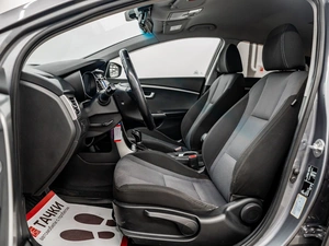 Хетчбэк Hyundai i30 2014 года, 925000 рублей, Красноярск