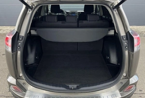 Внедорожник Toyota RAV4 2016 года, 2490000 рублей, Солонцы