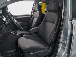 Минивэн Opel Zafira 2011 года, 689000 рублей, Сургут