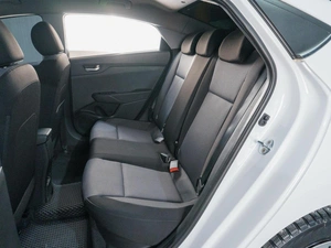 Седан Hyundai Solaris 2021 года, 1599000 рублей, Сургут