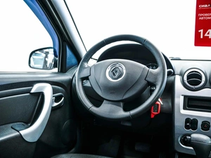 Хетчбэк Renault Sandero 2014 года, 800000 рублей, Красноярск