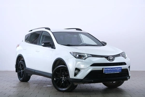 Внедорожник Toyota RAV4 2018 года, 2949000 рублей, Омск