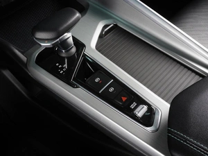 Седан Geely Preface 2023 года, 2425000 рублей, Красный Пахарь