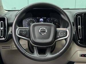 Внедорожник Volvo XC40 2020 года, 2999000 рублей, Большой Сочи