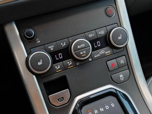 Внедорожник Land Rover Range Rover Evoque 2016 года, 2100000 рублей, Краснодар