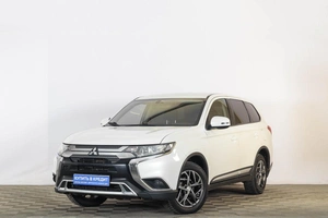Внедорожник Mitsubishi Outlander 2018 года, 1859000 рублей, Тюмень