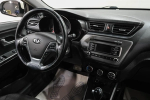 Хетчбэк Kia Rio 2017 года, 1359000 рублей, Новокузнецк