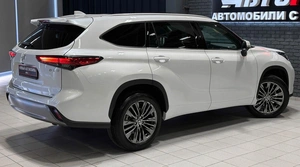 Внедорожник Toyota Highlander 2025 года, 4927000 рублей, Красноярск