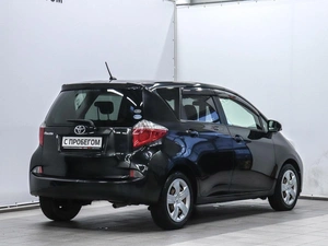 Хетчбэк Toyota Ractis 2011 года, 790000 рублей, Красноярск