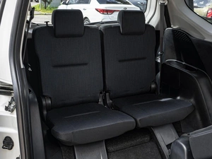 Минивэн Toyota Sienta 2017 года, 1805000 рублей, Краснодар