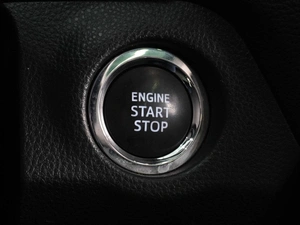 Внедорожник Toyota RAV4 2024 года, 4252000 рублей, Воронеж