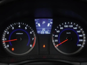 Хетчбэк Hyundai Solaris 2012 года, 689000 рублей, Воронеж