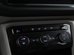 Внедорожник Volkswagen Tiguan 2018 года, 2149046 рублей, Москва