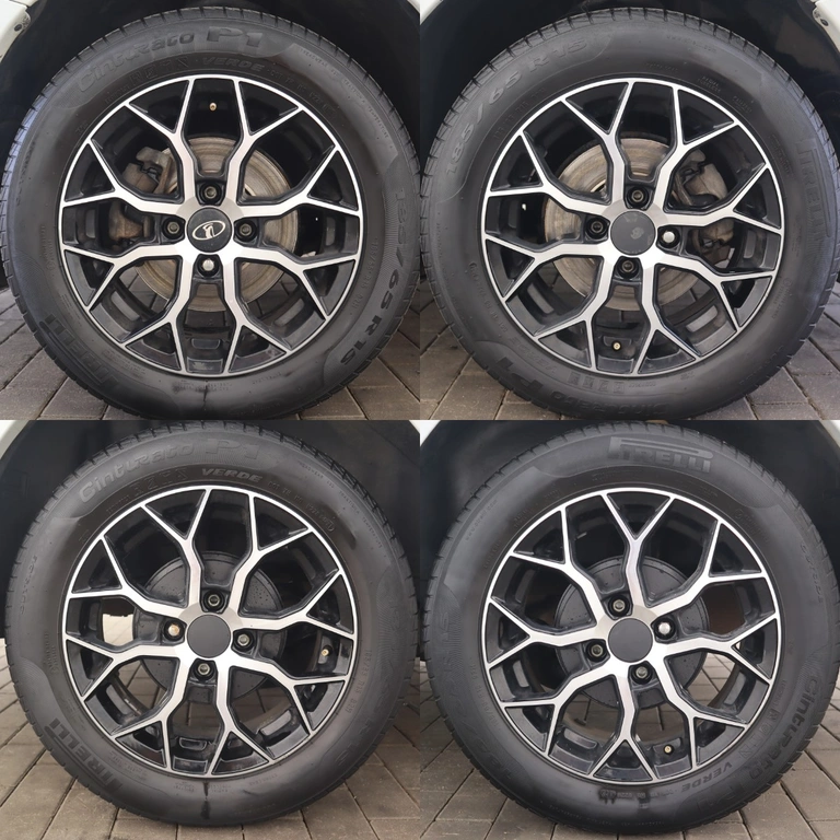 Фото