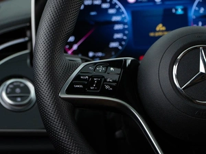 Седан Mercedes-benz E-класс 2023 года, 5998999 рублей, Москва