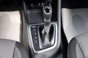 Седан Hyundai Solaris 2017 года, 999000 рублей, Новосибирск