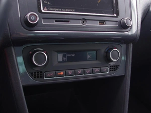 Седан Volkswagen Polo 2019 года, 1420000 рублей, Владимир