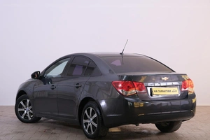 Седан Chevrolet Cruze 2013 года, 699000 рублей, Омск