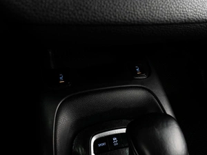 Седан Toyota Corolla 2019 года, 1799000 рублей, Тюмень