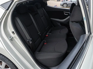 Седан Hyundai Elantra 2015 года, 1260000 рублей, Краснодар
