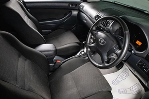 Седан Toyota Avensis 2008 года, 749000 рублей, Сургут