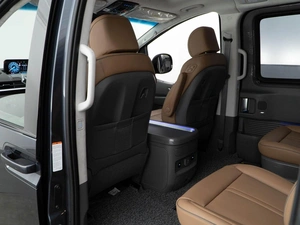 Минивэн Hyundai Staria 2024 года, 6823055 рублей, Москва