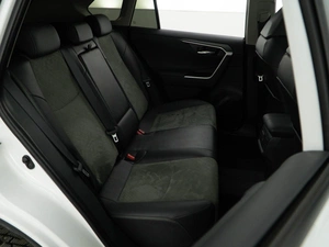 Внедорожник Toyota RAV4 2024 года, 4109050 рублей, Москва