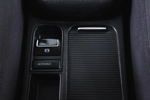 Внедорожник Volkswagen Tiguan 2011 года, 1129000 рублей, Пермь