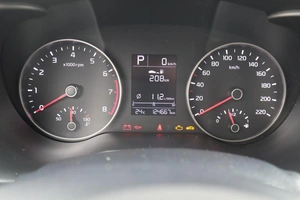 Седан Kia Rio 2018 года, 1400000 рублей, Клинцы