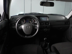 Седан ВАЗ (LADA) Priora 2017 года, 670000 рублей, Красный Пахарь