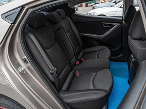 Седан Hyundai Elantra 2012 года, 898000 рублей, Краснодар