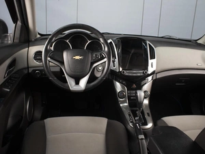 Хетчбэк Chevrolet Cruze 2014 года, 870000 рублей, Омск