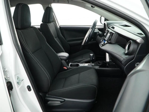 Внедорожник Toyota RAV4 2019 года, 2887077 рублей, Москва