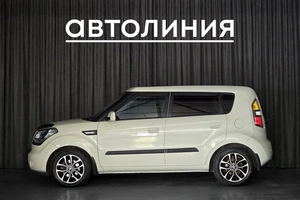 Хетчбэк Kia Soul 2010 года, 799000 рублей, Красноярск