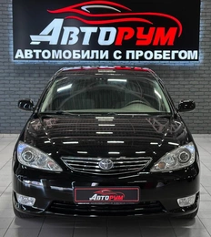 Седан Toyota Camry 2005 года, 890000 рублей, Красноярск