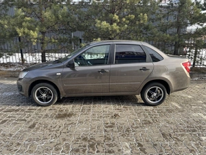 Седан ВАЗ (LADA) Granta 2018 года, 670000 рублей, Красноярск