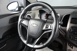 Седан Chevrolet Aveo 2012 года, 859000 рублей, Тюмень