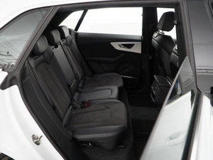 Внедорожник Audi Q8 2019 года, 7598055 рублей, Москва