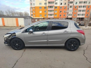 Универсал Peugeot 308 2011 года, 450000 рублей, Красноярск