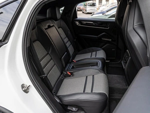 Внедорожник Porsche Cayenne 2024 года, 16750000 рублей, Краснодар
