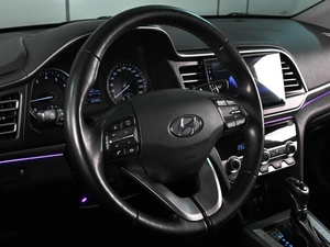 Седан Hyundai Elantra 2019 года, 1699000 рублей, Аксай
