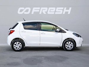 Хетчбэк Toyota Vitz 2016 года, 970000 рублей, Краснодар